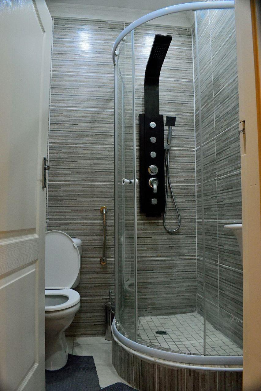 Mathlyn Guesthouse Габороне Екстериор снимка