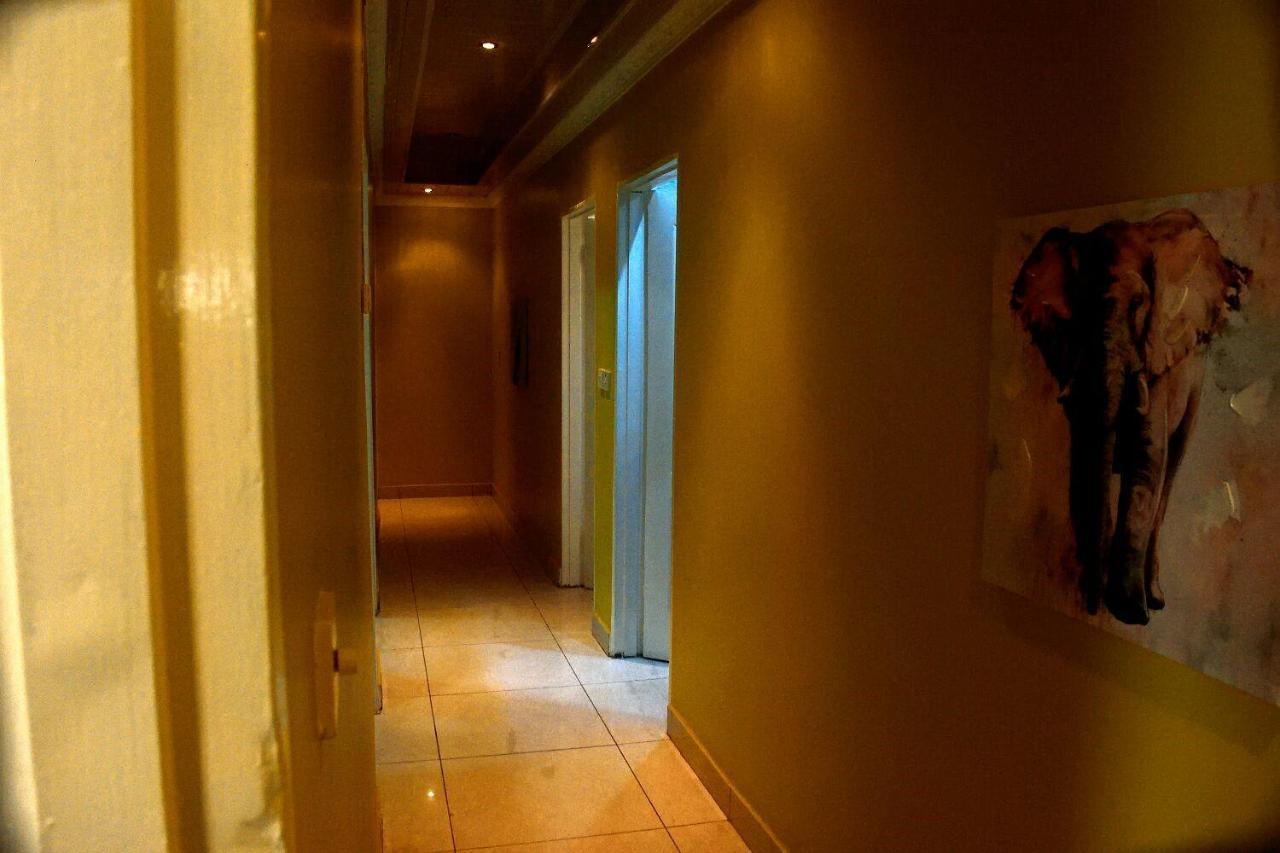 Mathlyn Guesthouse Габороне Екстериор снимка