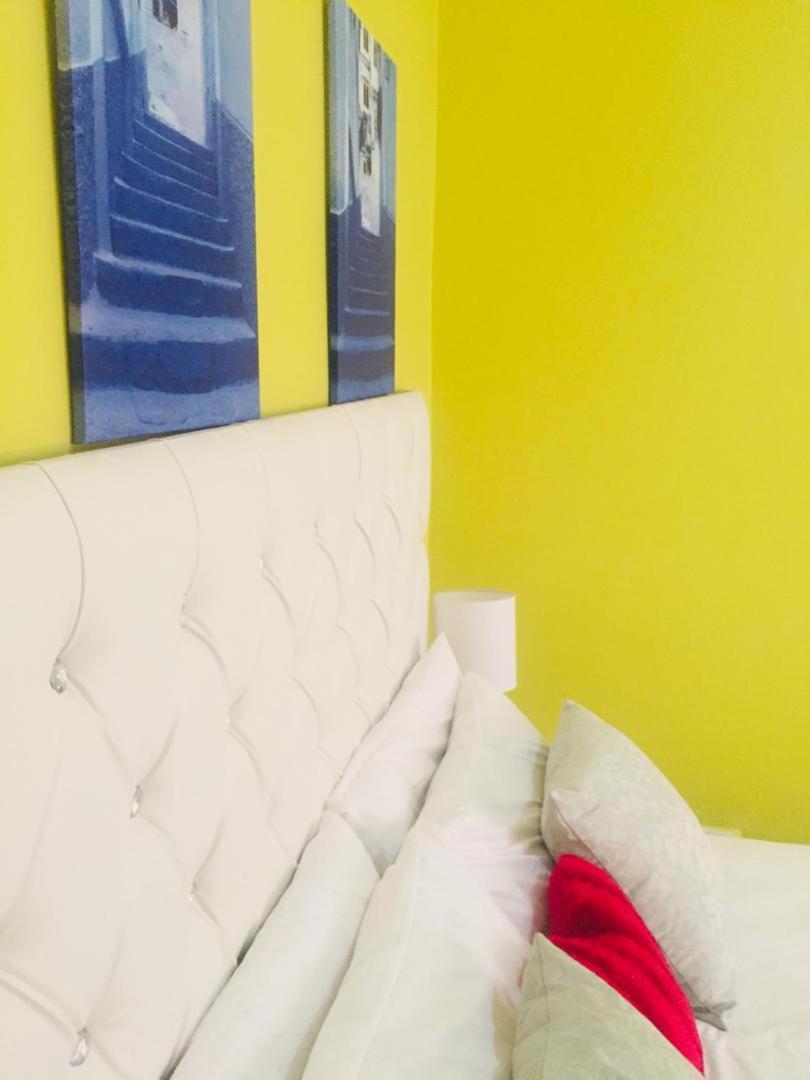 Mathlyn Guesthouse Габороне Екстериор снимка