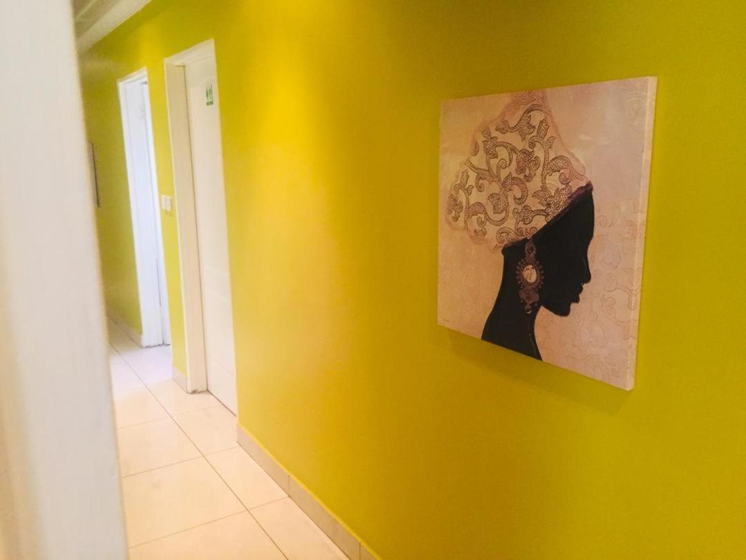 Mathlyn Guesthouse Габороне Екстериор снимка